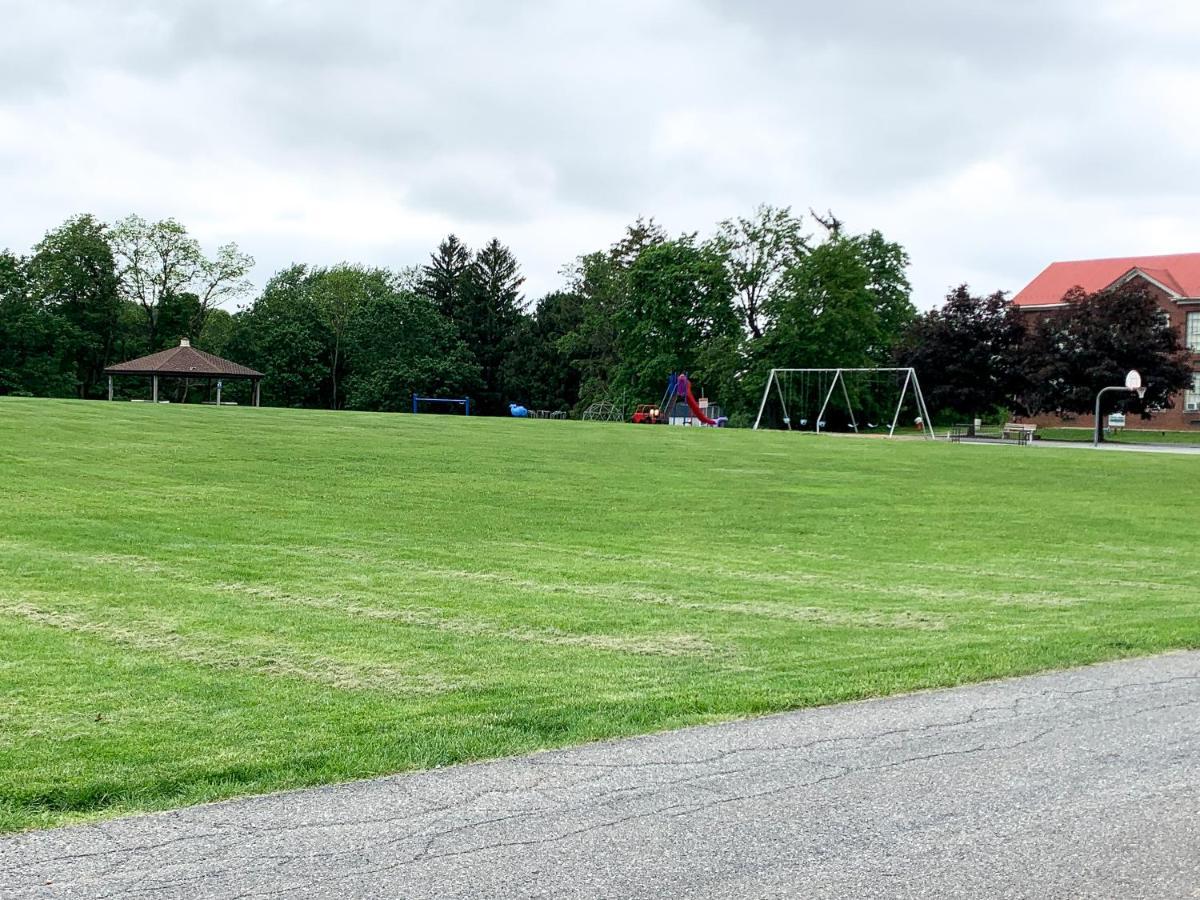 Newly Remodeled Stouchsburg Cottage Myerstown Esterno foto